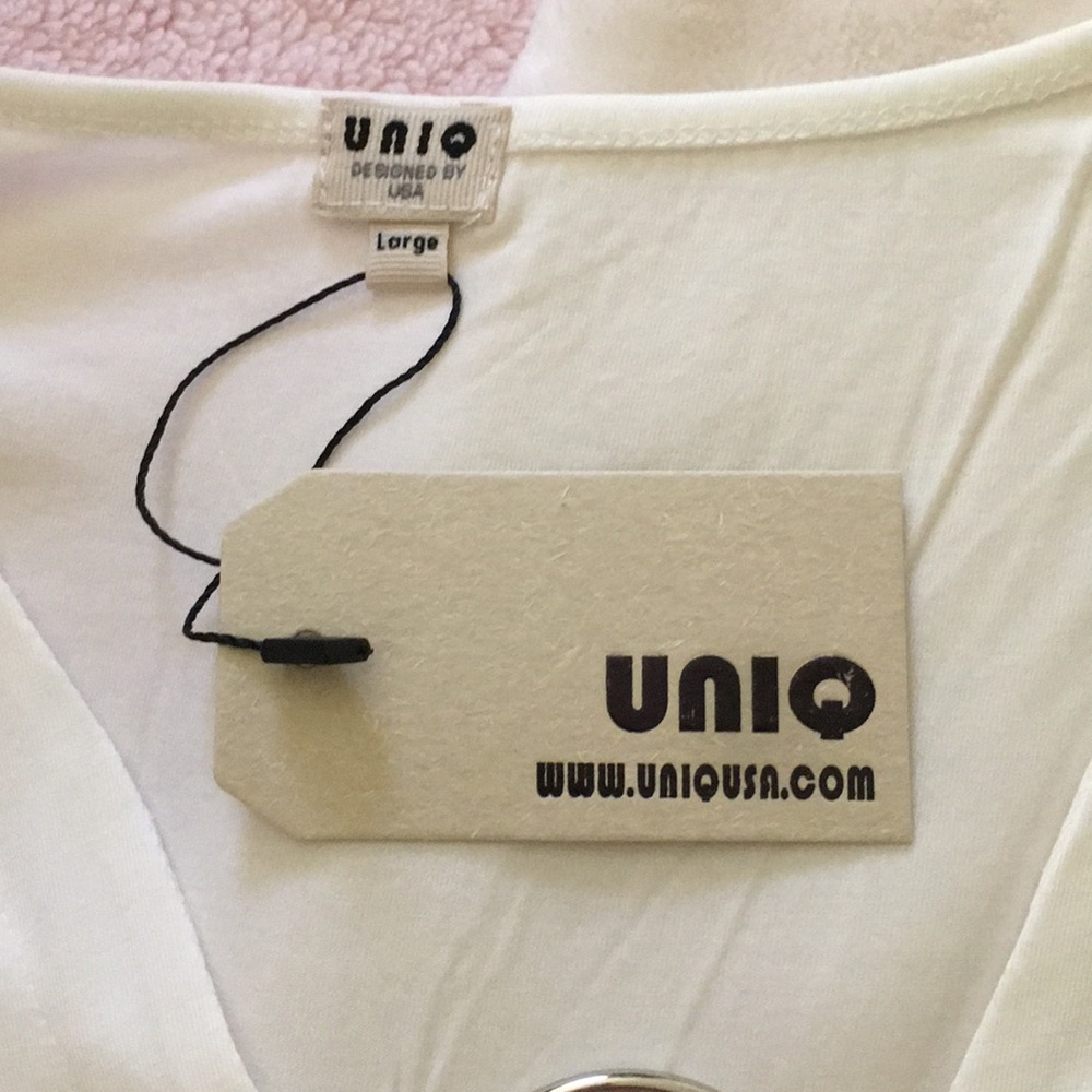 NWT Cream T-shirt with ruffle Bell sleeve😍 - Picture 6 of 6